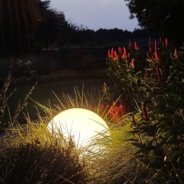 Kula ogrodowa E27 Fi 30cm z przewodem Twardy plastik Akcesoria do montażu