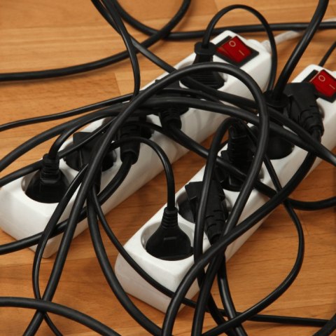 Przedłużacz 5m sieciowy z uziemieniem 3x1,5mm 1 Gniazdo 16A Czarny Domowy