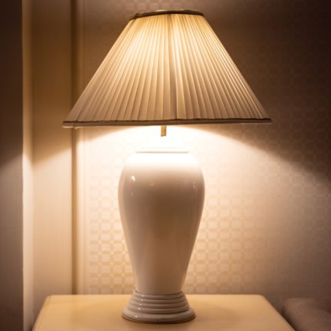 Żarówka LED A60 E27 8W = 60W 806lm 2700K Ciepła Biała LEDVANCE