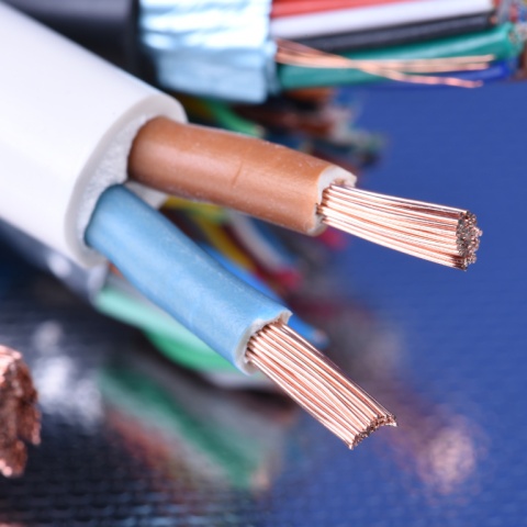 Przewód elektryczny Płaski 1m H03VVH2F OMYp 300V 2x0,5 płaski biały linka