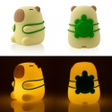 Lampka Nocna „Kapibara Turyściara" LED RGB 2.5 W dla dziecka na prezent