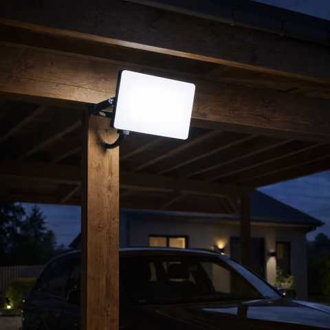 Naświetlacz LED 50W 5000lm 5000K IP65 Zewnętrzny Czarny Garaż Ogród