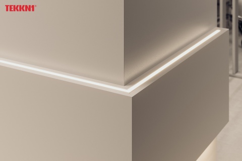 Zestaw profil LED aluminiowy wpuszczany srebrny klosz mleczny PC 2,02 m + 4 zaślepki SELDE
