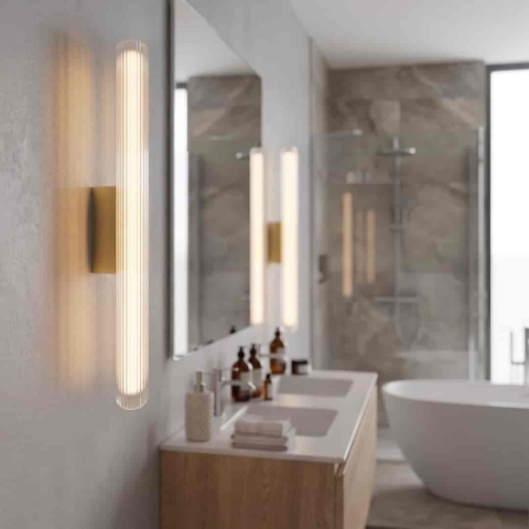Kinkiet TRIVIA GOLD LED 11W - aranżacja przy lustrze w łazience